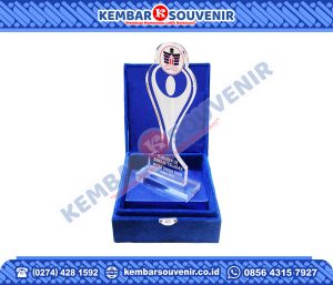 Plakat Piala Trophy PT Sri Rejeki Isman Tbk