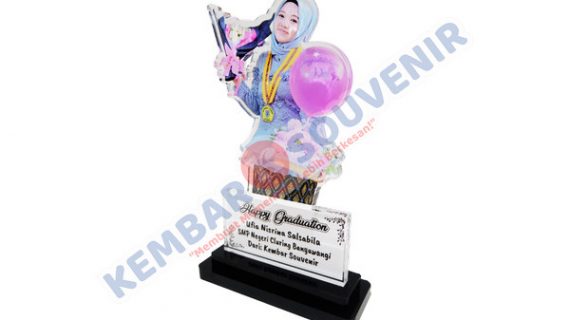 Souvenir Miniatur Politeknik Negeri Malang
