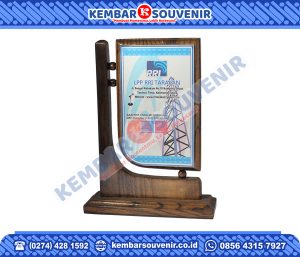 Contoh Desain Plakat Kayu Pemerintah Kabupaten Manokwari Selatan