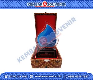 Souvenir Wayang Kulit DPRD Kota Tanjungbalai