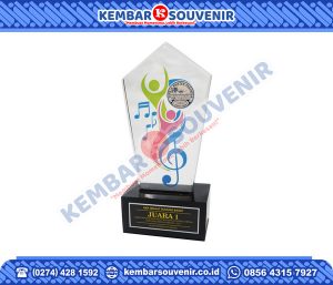 Contoh Piala Akrilik Pemerintah Kabupaten Pamekasan