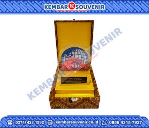 Trophy Acrylic PT BANK GANESHA Tbk