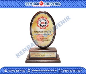 Trophy Acrylic PT BANK MAYAPADA INTERNATIONAL Tbk