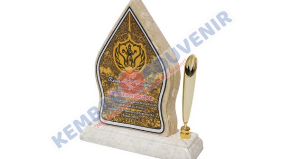 Piala Akrilik Kabupaten Poso