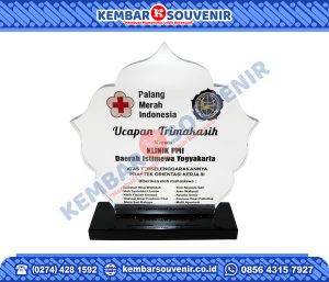 Plakat Keramik PT Malacca Trust Wuwungan Insurance Tbk.