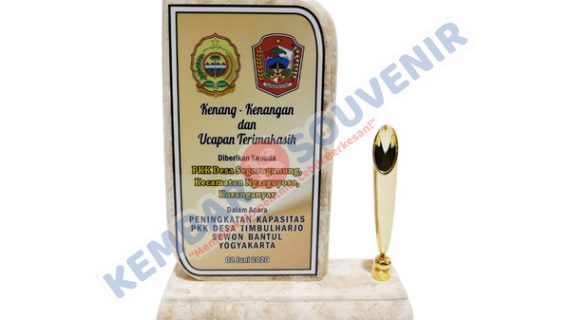 Piala Dari Akrilik Kabupaten Semarang